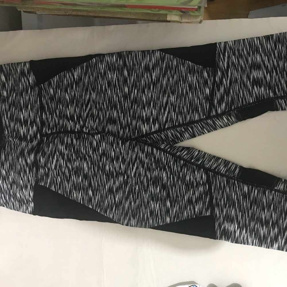 Calvin Klein Performance Capri leggings